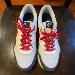 MEN’S NIKE AIR MAX